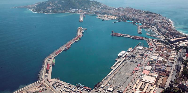 Buques en aguas de Ceuta